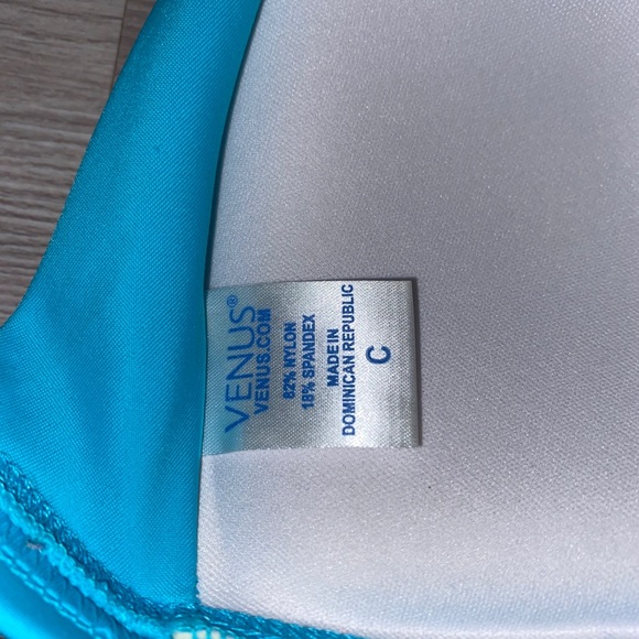 NWOT Venus blue bikini top size C cup - Picture 6 of 7
